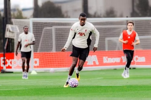 Slot ấn định trận đấu Isak ra mắt Liverpool