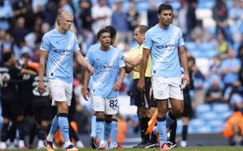 Man City chấp nhận quy định APT sau thỏa thuận với Ngoại hạng Anh