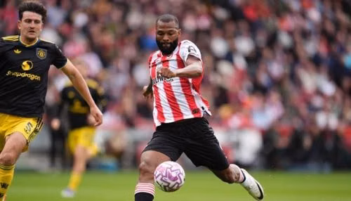 MU thủng lưới sớm trước Brentford