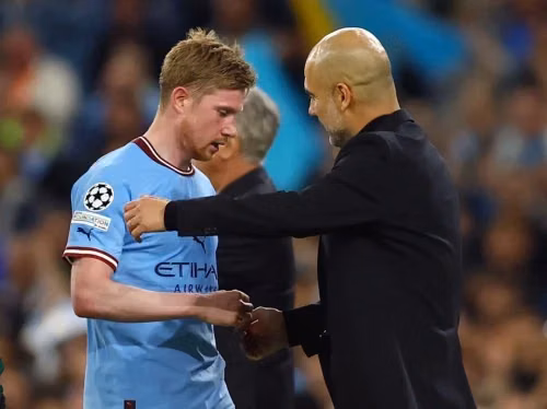 Báo Bỉ: 'Guardiola không mặn mà giữ chân De Bruyne'