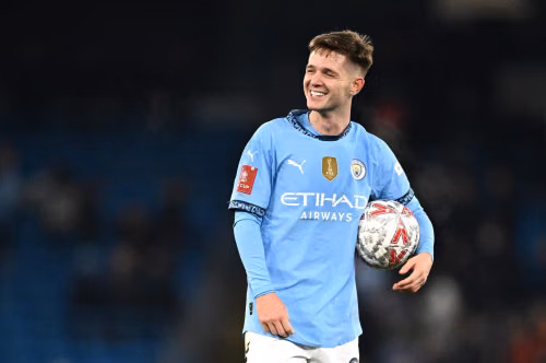 Nottingham Và Tottenham Theo Đuổi Tài Năng Trẻ Của Man City