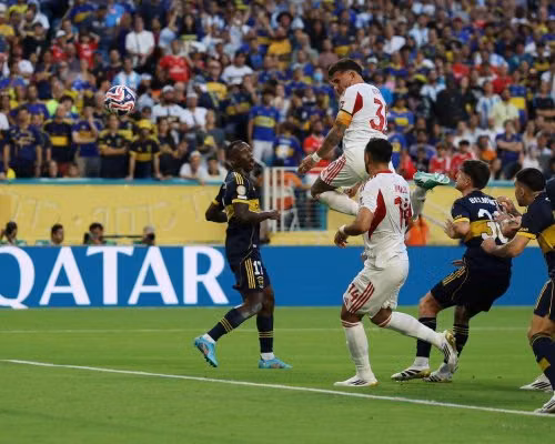 Boca đánh rơi chiến thắng sau khi Benfica gỡ hòa muộn tại Club World Cup