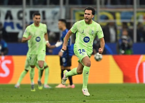 Hậu vệ Barca chỉ trích trọng tài sau trận thua Inter: 'Chúng tôi biết chuyện gì đã xảy ra với ông ấy lần trước!'