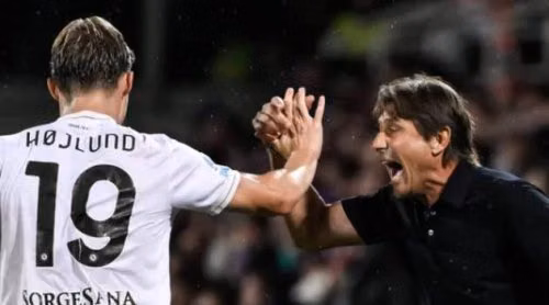 Allegri so tài chiến thuật với Conte