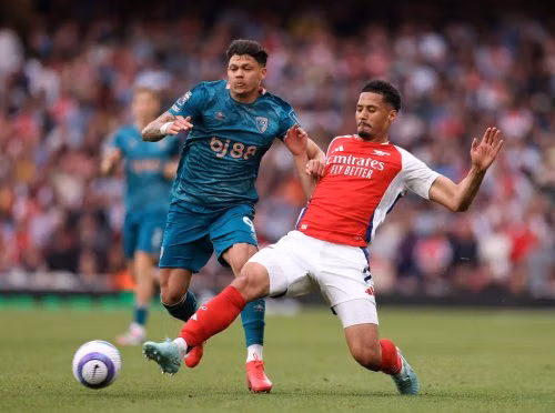 Arsenal gấp rút gia hạn sao vì lo bị Real Madrid nhắm đến